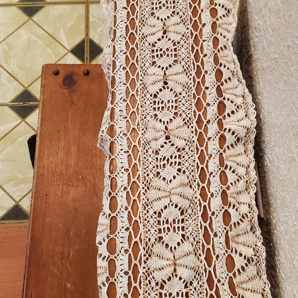 Vintage Doily Table Runner 20 X 6 White Crochet